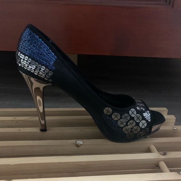 Nine West shoes - Picture 3 of 4